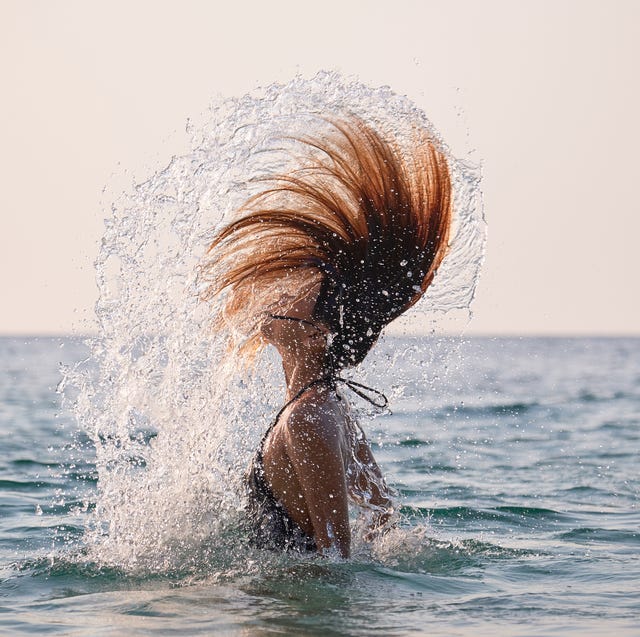 cómo lavarse el pelo en verano