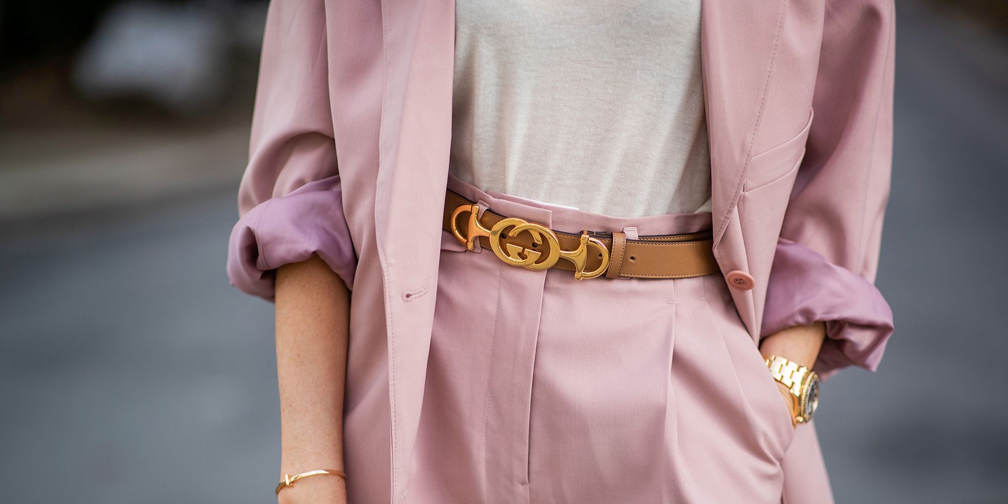 15 formas de llevar el cinturón en todos tus looks