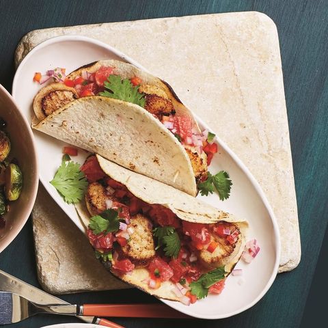 Scallop Tacos With Spicy Grapefruit Salsa
