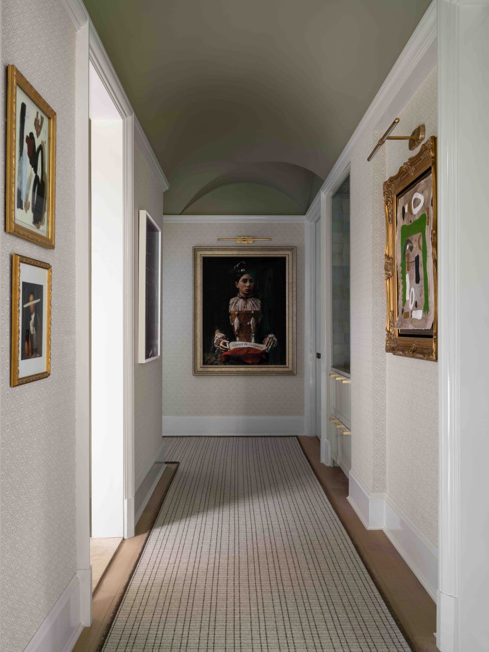 owner's suite art gallery