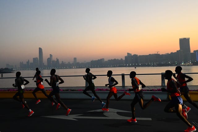 TOPSHOT-MARATHON-UAE-ABU-DHABI