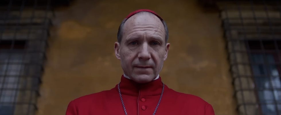 ralph fiennes, conclave trailer