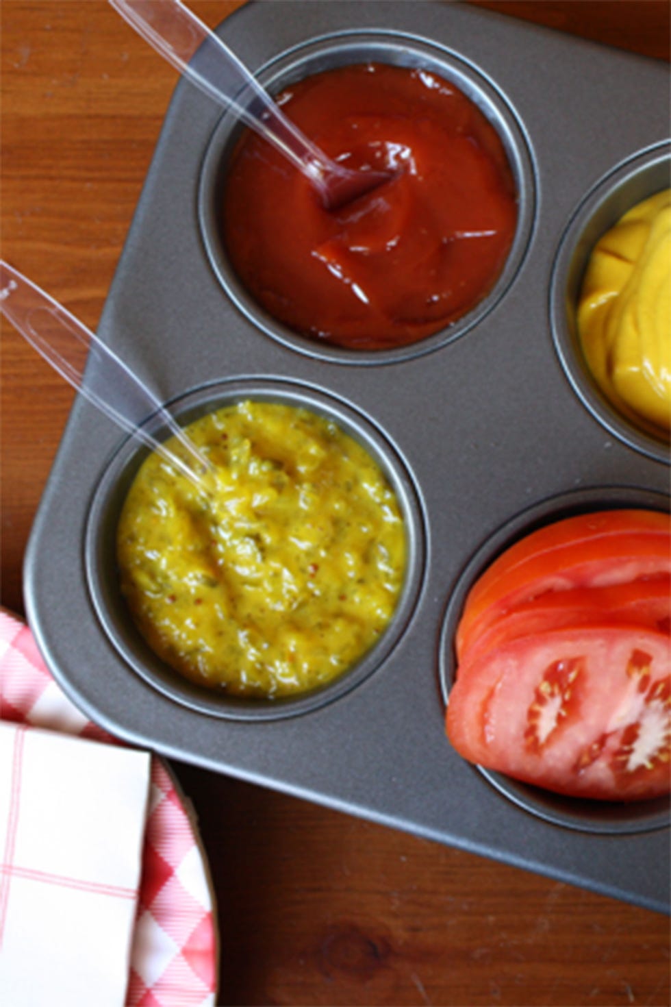 Food, Tableware, Spoon, Kitchen utensil, Recipe, Condiment, Dish, Bowl, Cutlery, Sauces, 