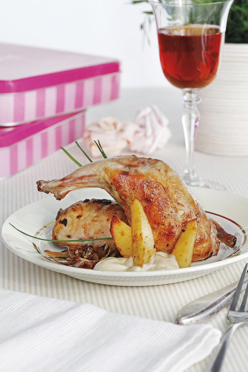 conejo al horno con salsa de membrillo