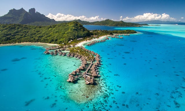 World Reef Day: Luxury Resorts That Are Saving Coral Reefs