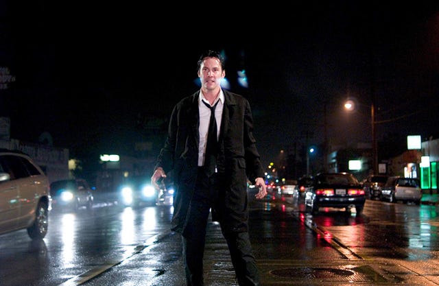 Keanu Reeves protagoniza 'Constantine' en La Sexta