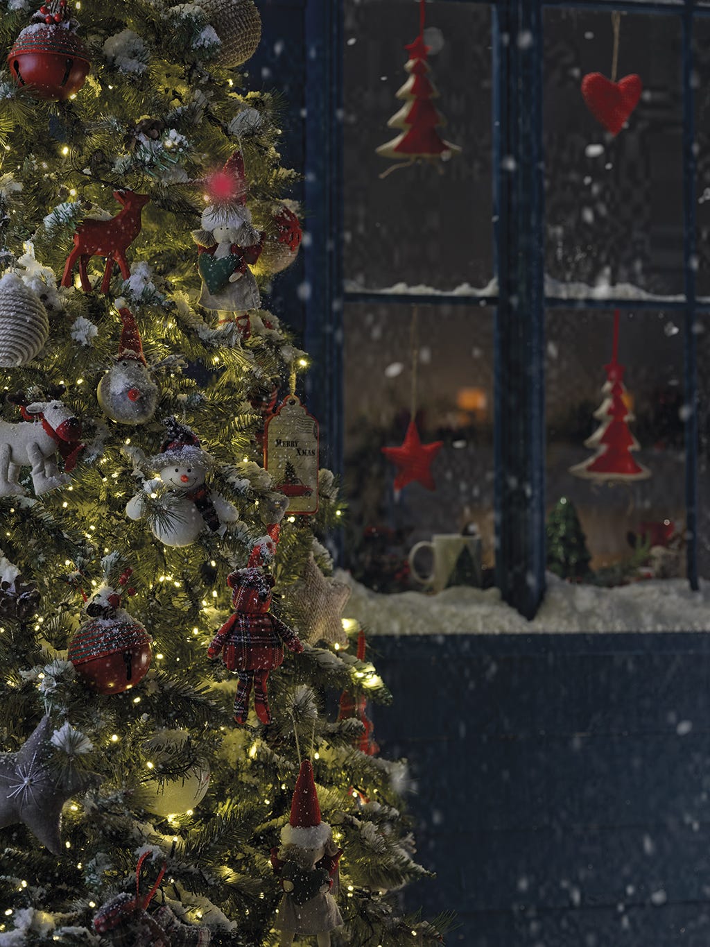 preview for 6 Christmas Crafts to Try This Holiday Season