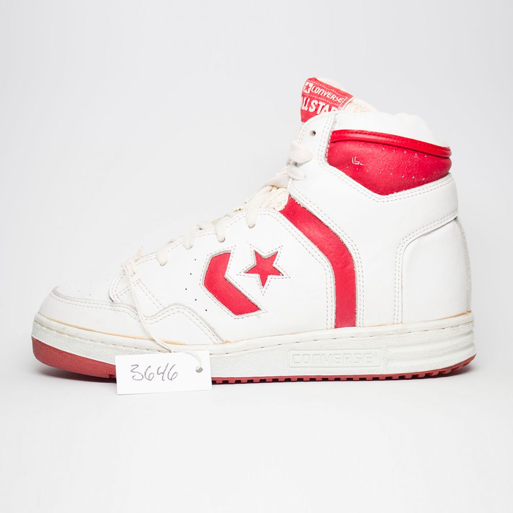 Converse basketball on sale shoes 90s