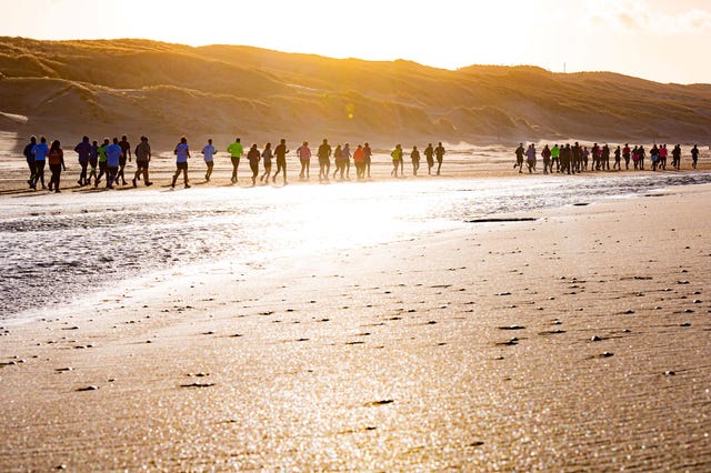 groep hardlopers in egmond