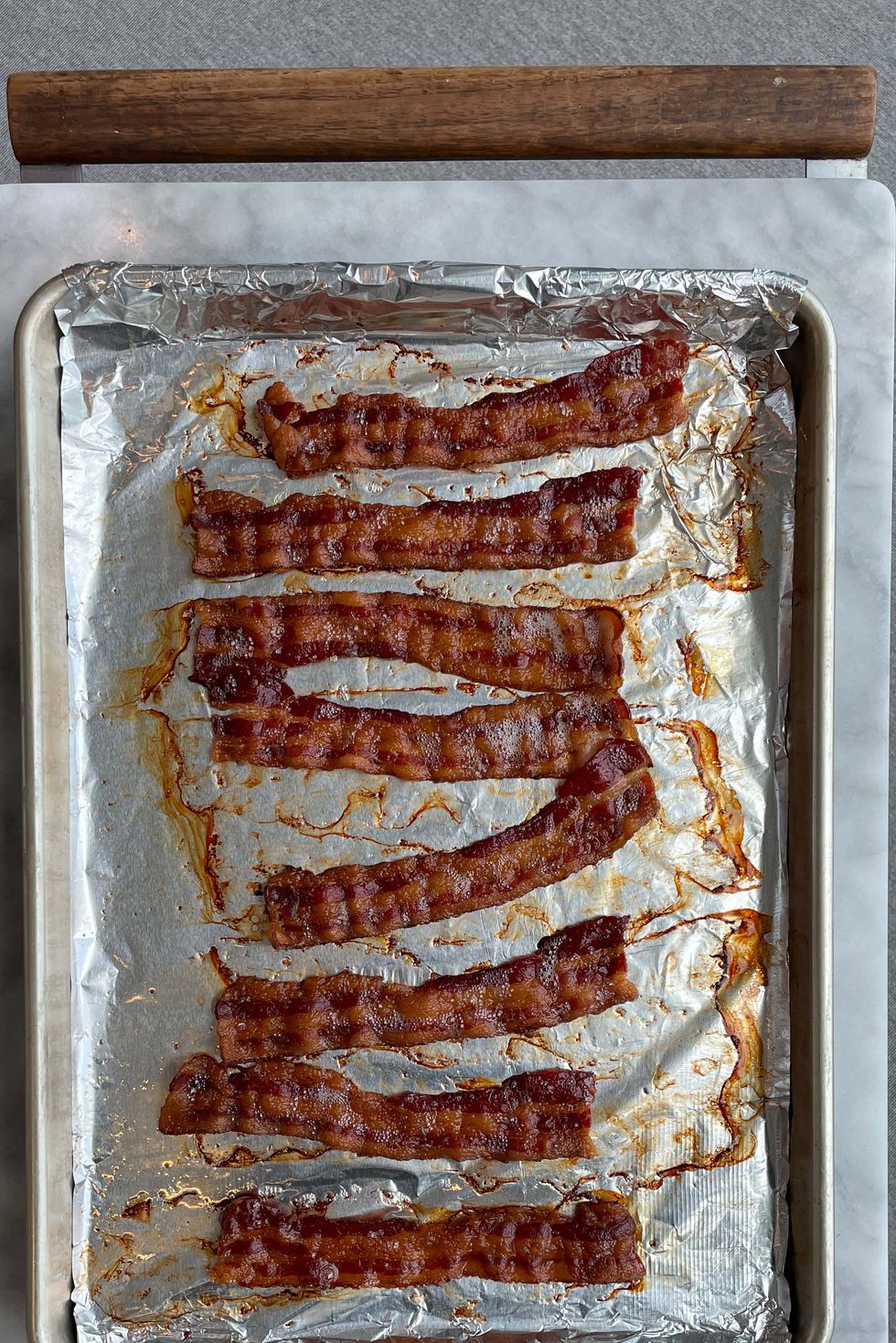 How to Cook Bacon in the Oven  Oven cooked bacon, Bacon in the oven,  Breakfast recipes casserole
