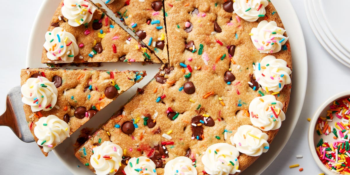 Best Cookie Cake Recipe - How to Make a Cookie Cake