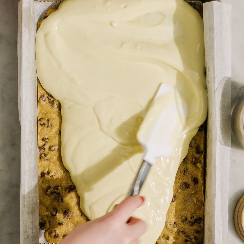 cookie dough cheesecake bars