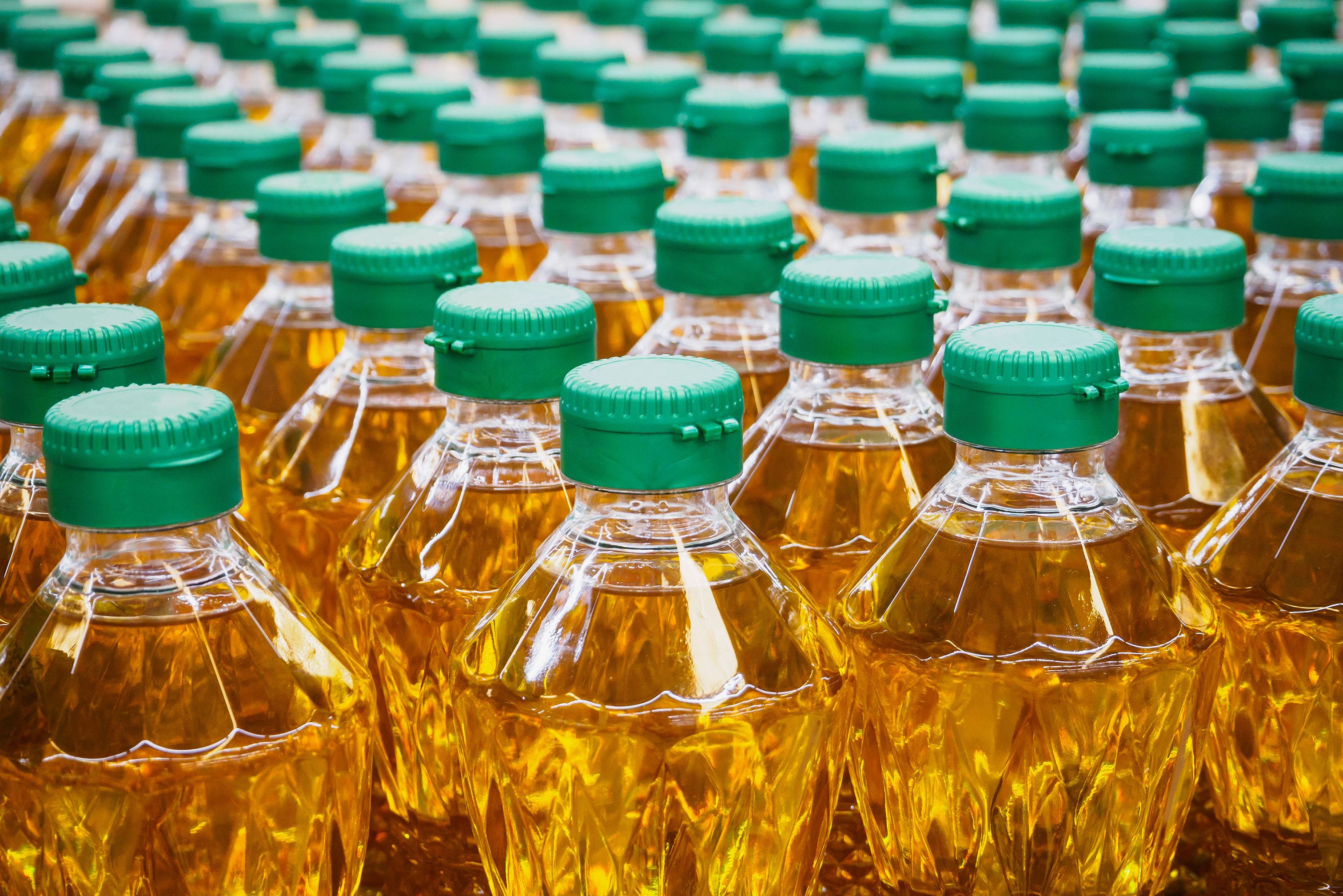 The 10 Healthiest (And Worst) Cooking Oils, Per Nutritionists