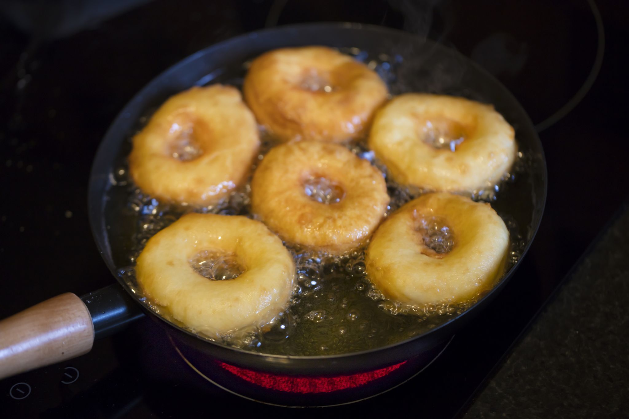 3 Fail-proof Ways To Check Temperature Of Deep-Fry Oil Without A