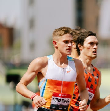 runner on track runner on track