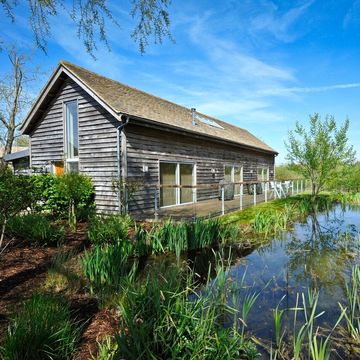 Coot Lodge in the Cotswolds holiday home for sale