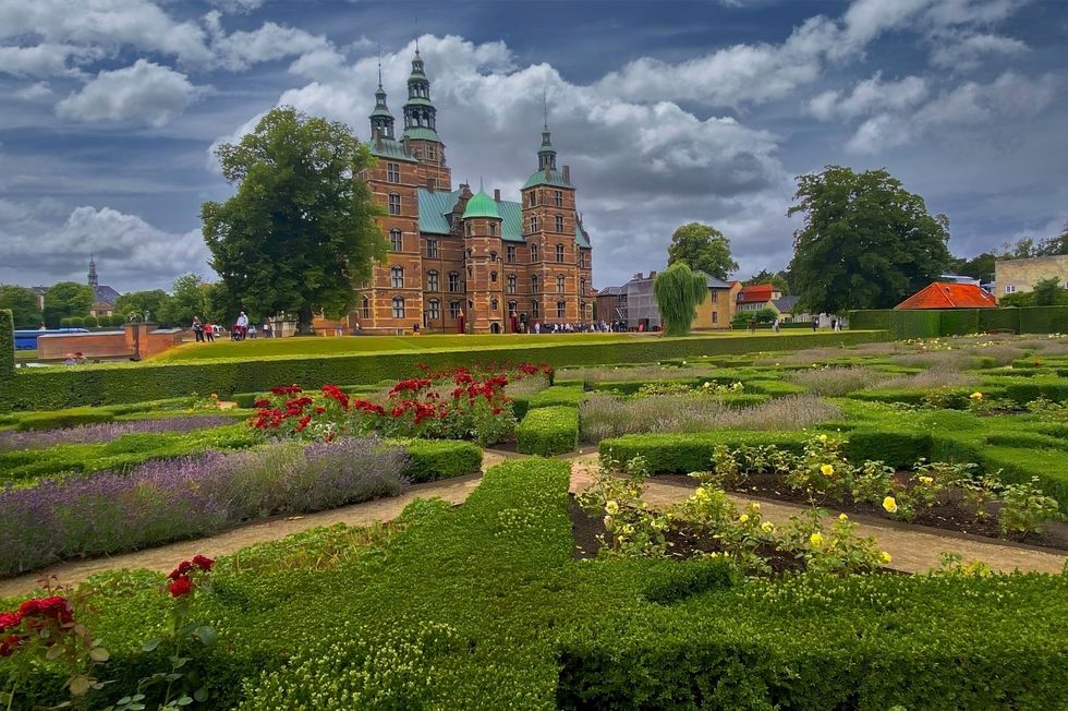 copenhagen rosenborg castle and kings garden