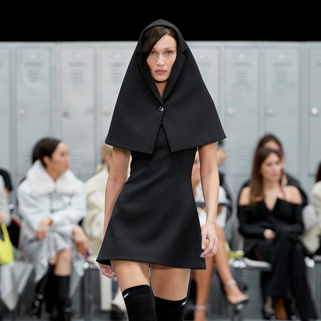 See the Hottest Moments from Paris Fashion Week