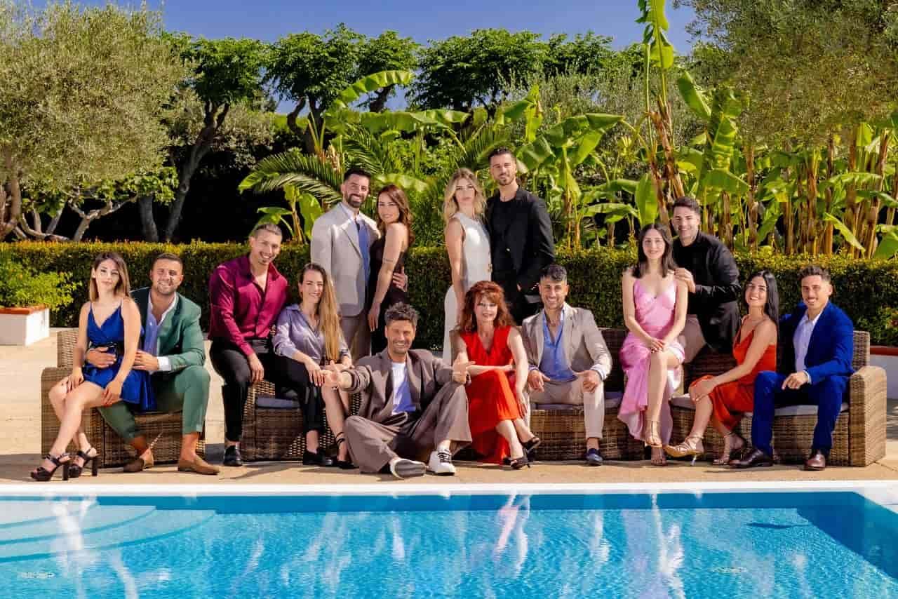 Temptation Island 2025, cos'è successo nella prima puntata: un fidanzato ha già lasciato il programma
