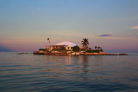 friensgiving island florida hotelscom