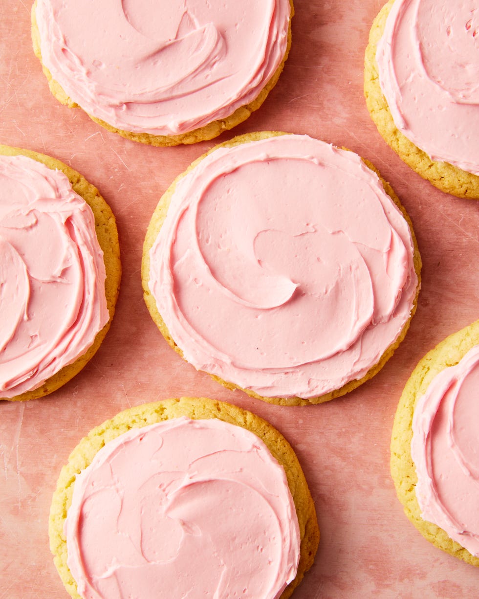 copycat crumbl sugar cookie frosted pink