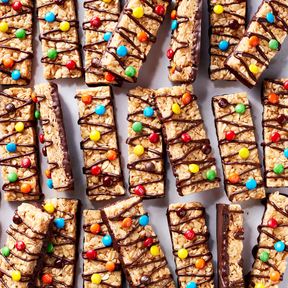copycat kudos bars topped with chocolate and candy