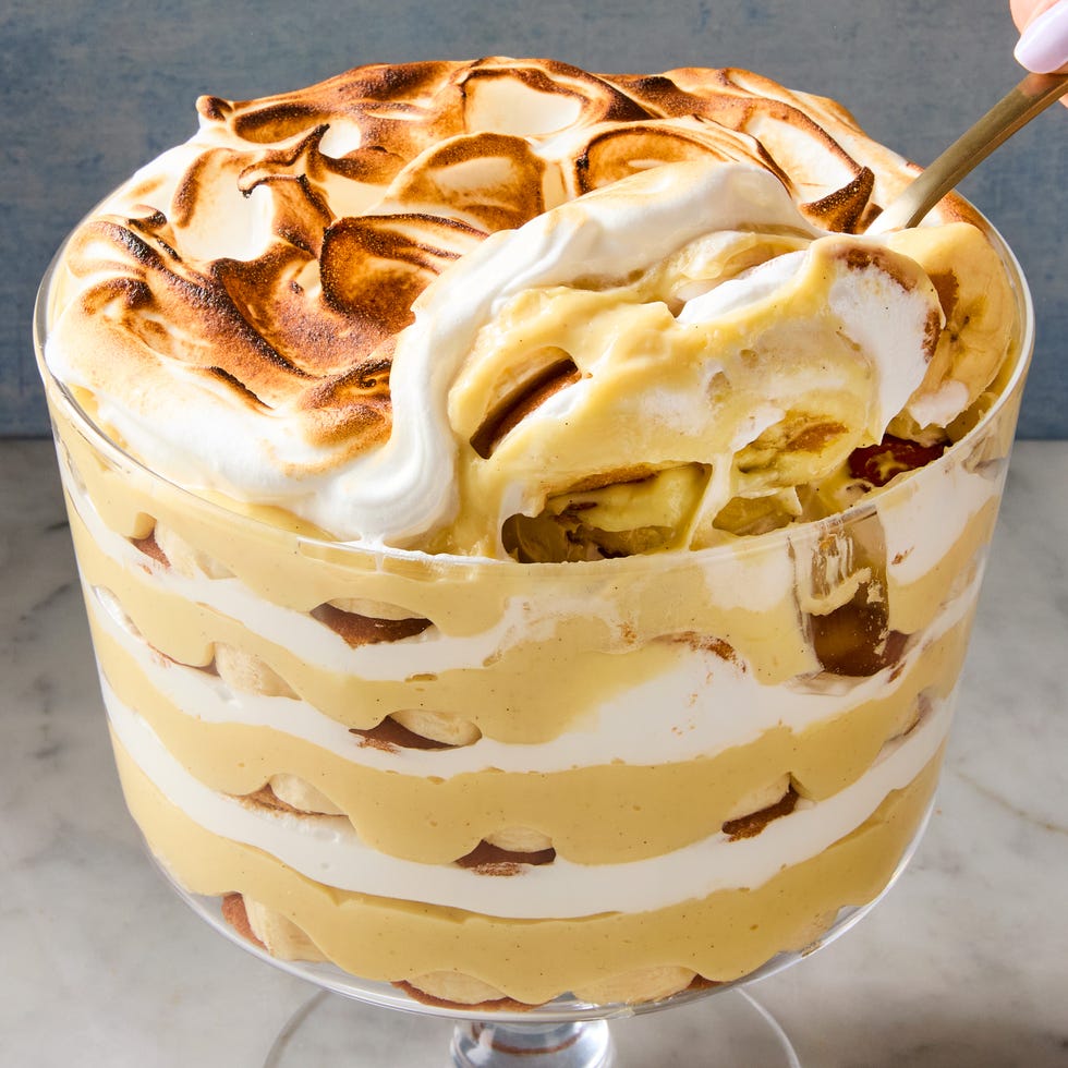 banana pudding with toasted meringue
