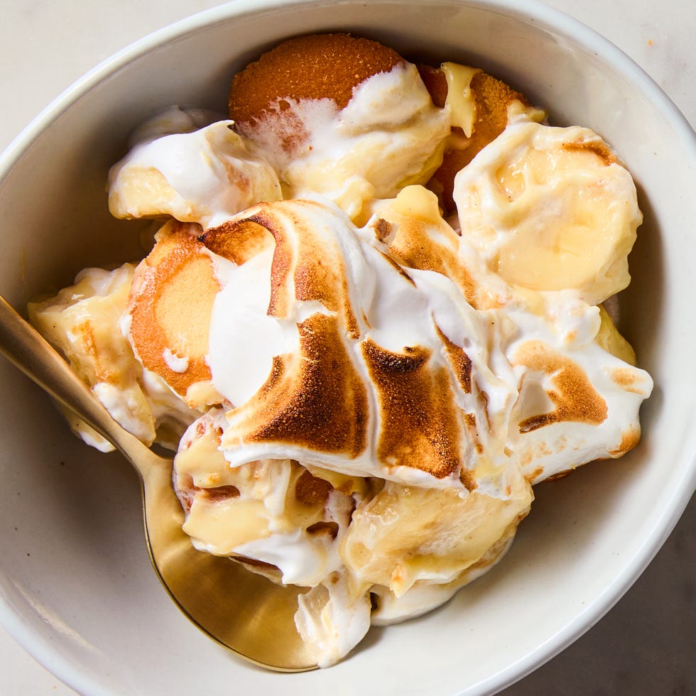banana pudding with toasted meringue