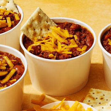 Copycat Wendy's Chili copycat wendy's chili topped with cheese and saltines