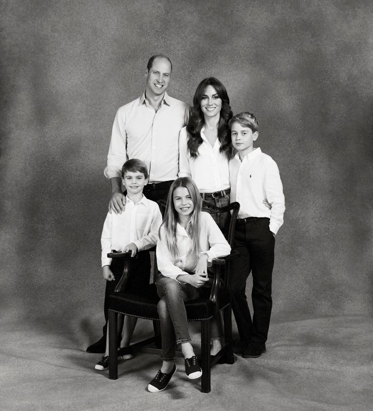 the british royal family release 2023 christmas cards