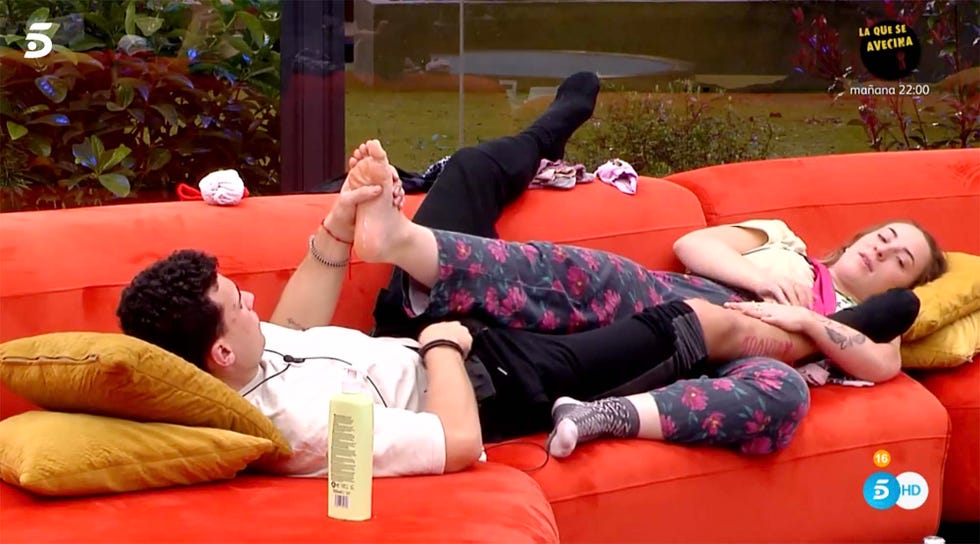 cora y adrian