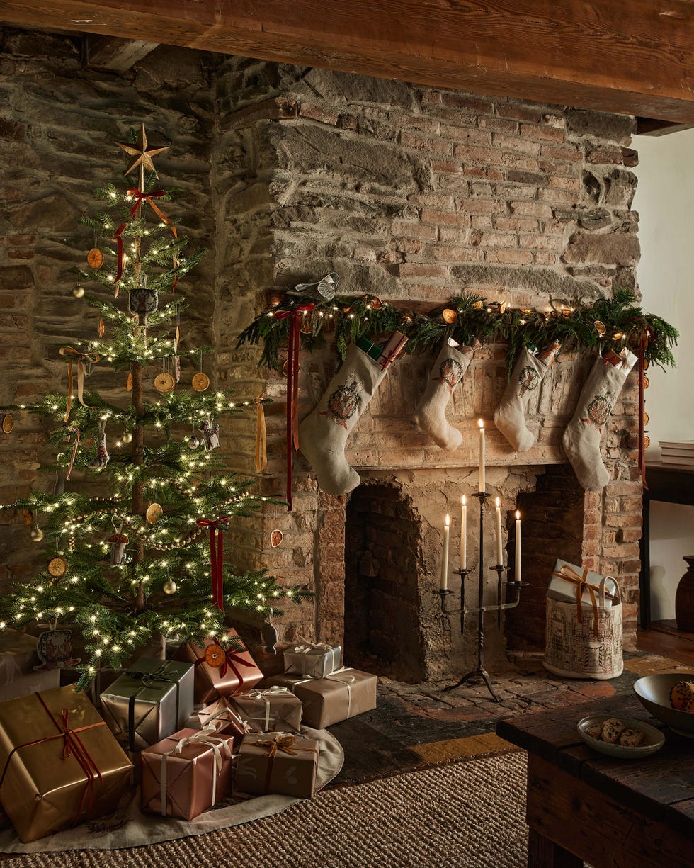 christmas mantel