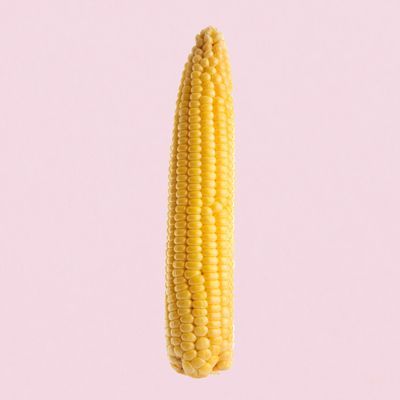 Corn kernels, Corn on the cob, Corn, Sweet corn, Yellow, Vegetarian food, Food grain, Cuisine, Corn on the cob, 