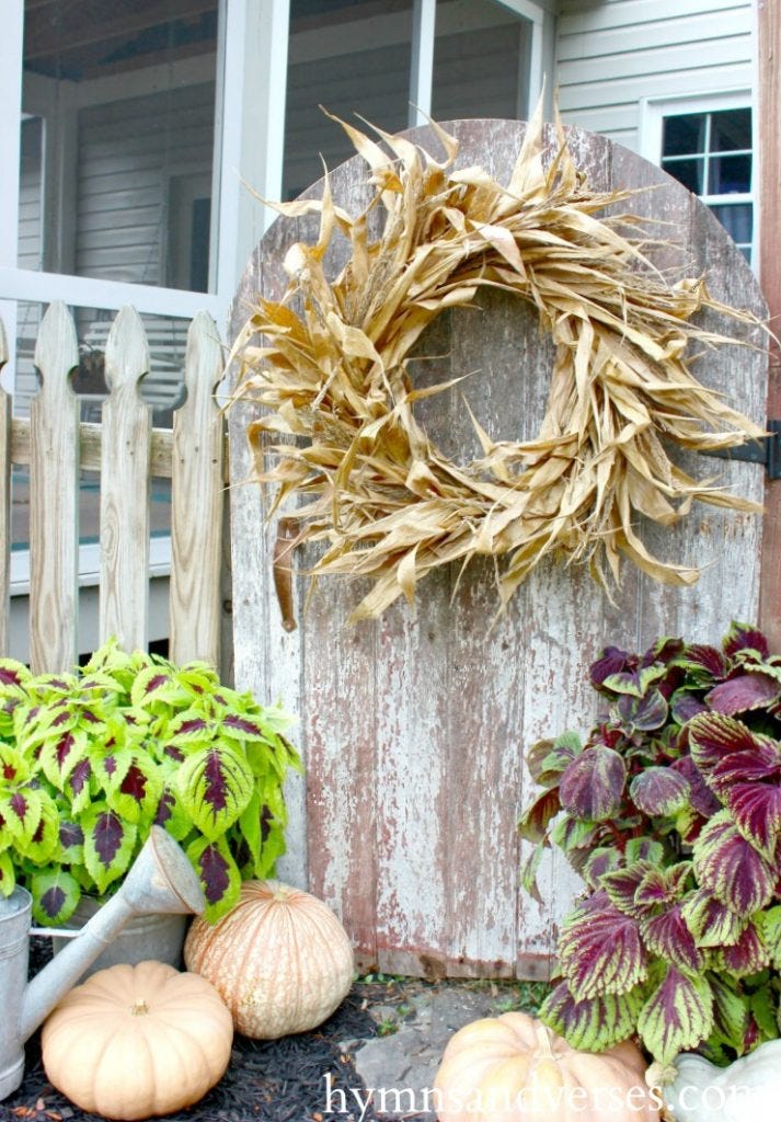 The Prettiest Fall Corn Husk Wreath! - Design Improvised