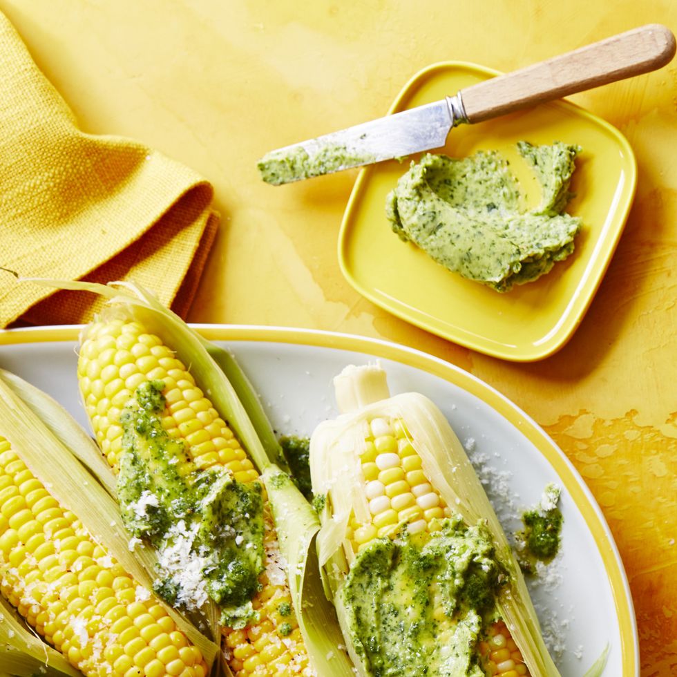bbq side dishes  corn on the cob with parsley butter