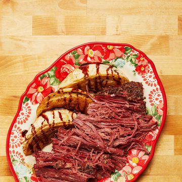 the pioneer woman's corned beef and cabbage recipe