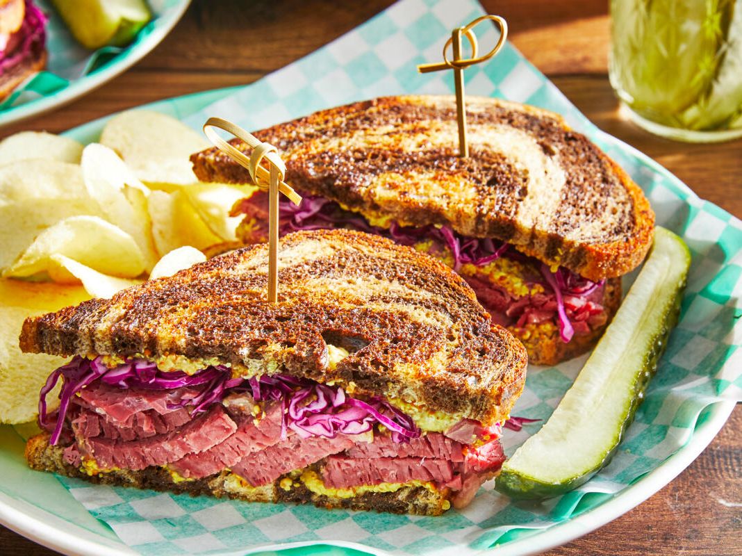 Best Corned Beef Sandwich Recipe - How to Make Corned Beef Sandwich
