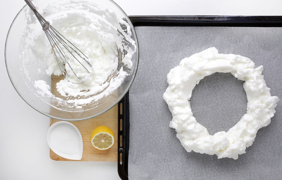 cómo preparar una corona de merengue paso a paso