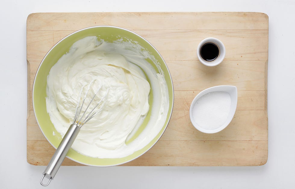 cómo preparar una corona de merengue paso a paso