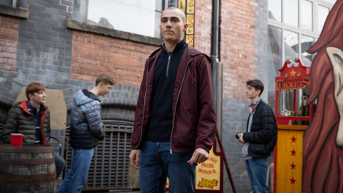 preview for Coronation Street Soap Scoop! David faces a backlash