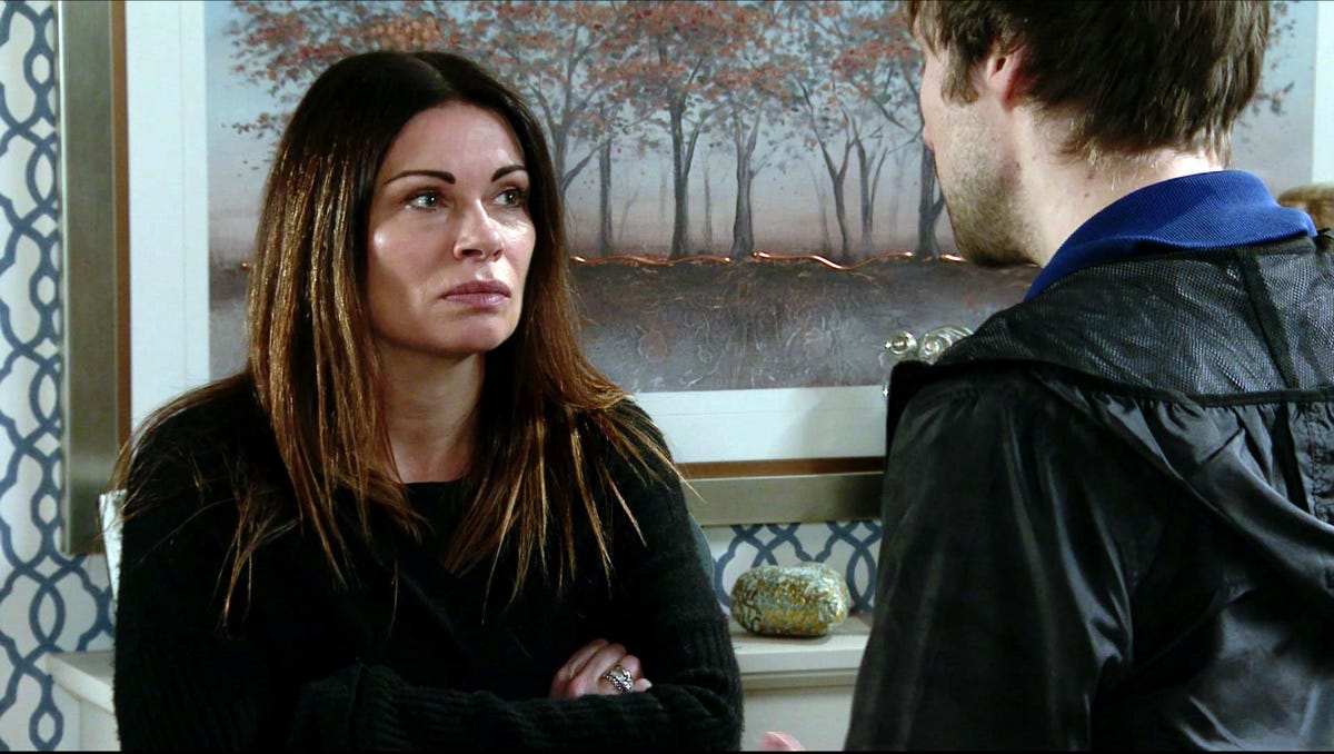 Coronation Street spoilers - Carla makes decision over blackmail