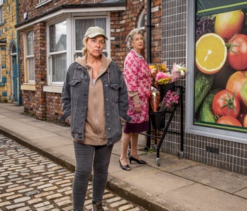 cassie and evelyn plummer in coronation street