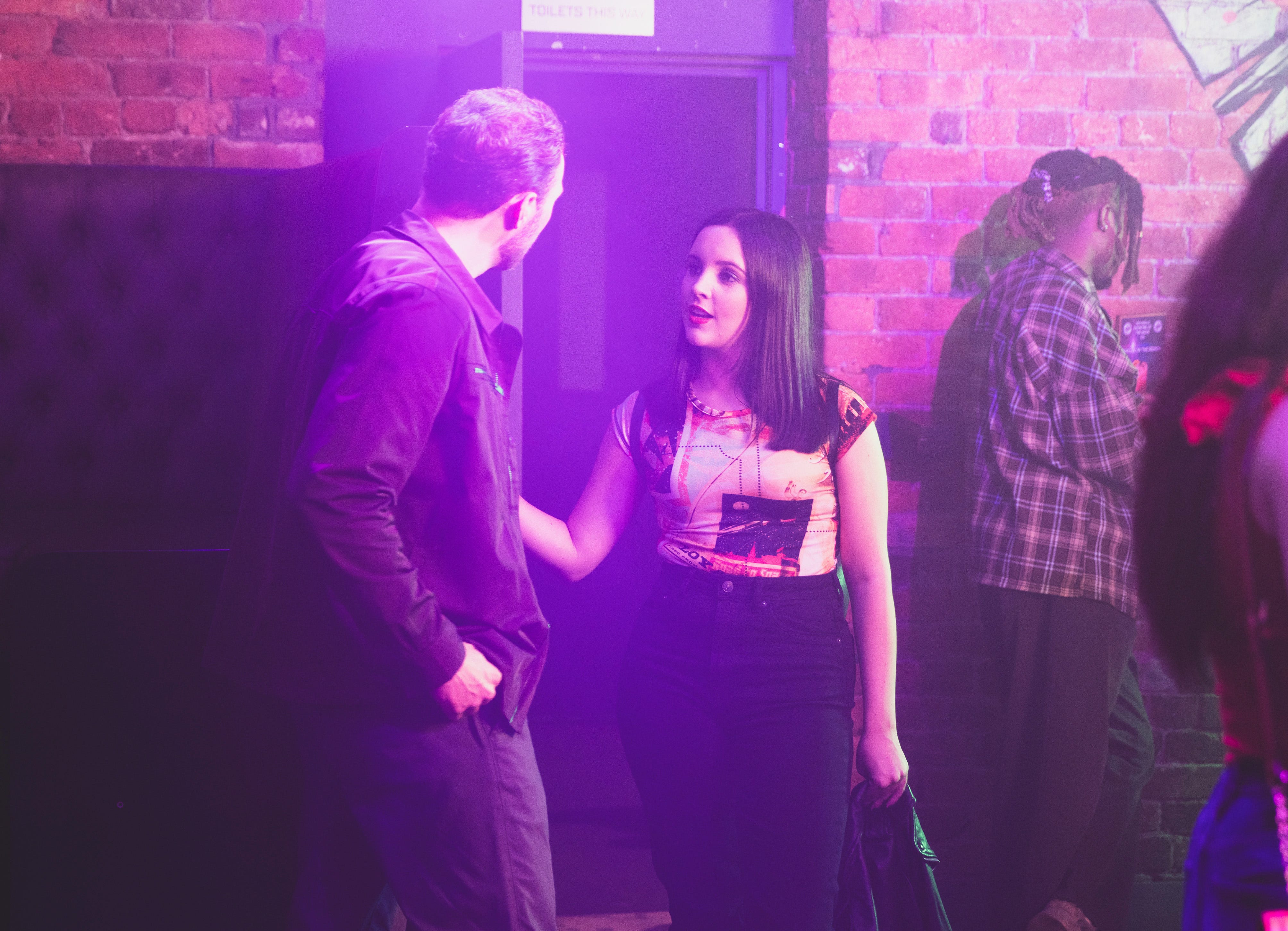 Coronation Street spoilers - Amy spots a spiking at a club