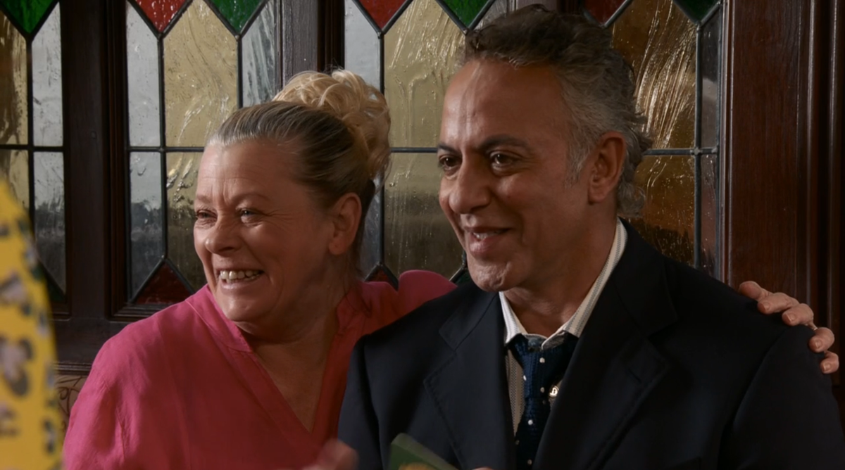 Coronation Street Soap Scoop! Debbie kisses Ryan