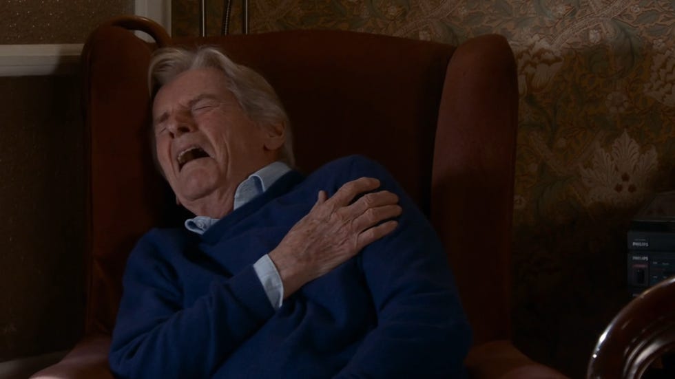 coronation street, ken barlow has a heart attack in his chair