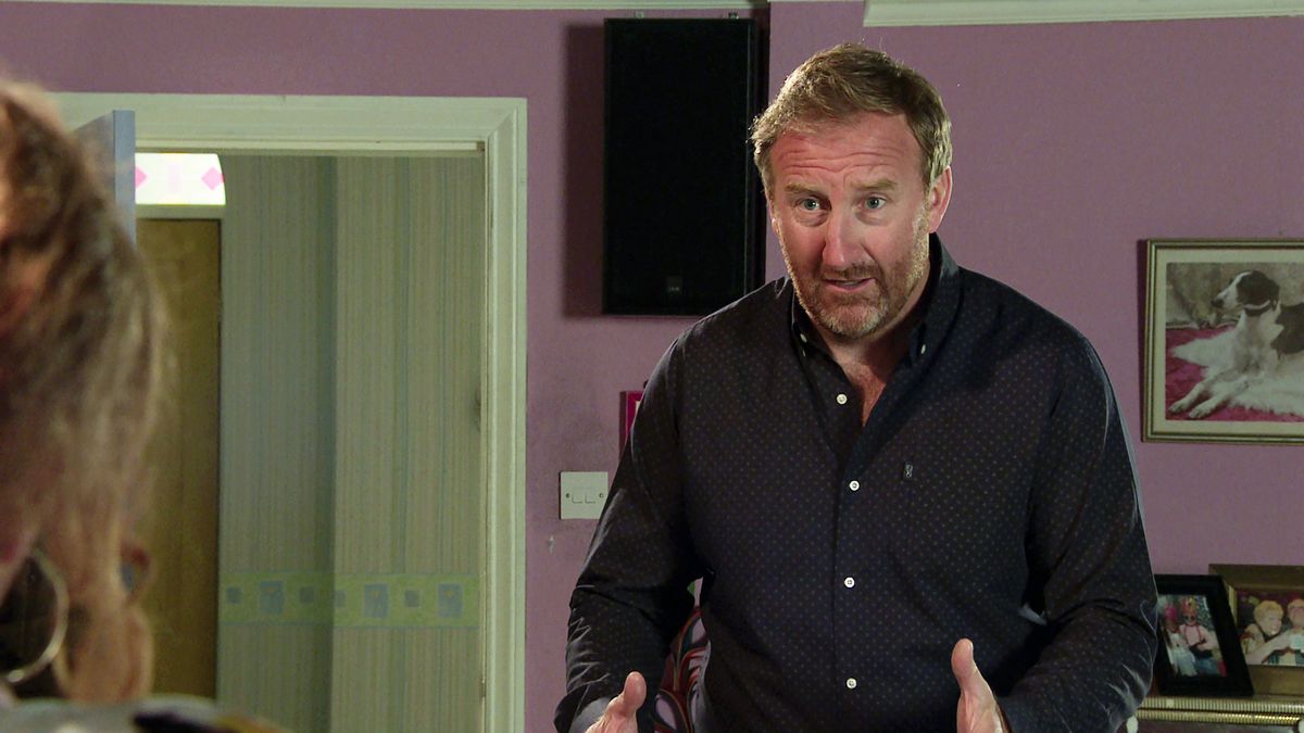 preview for Coronation Street Soap Scoop - Tim faces health scare