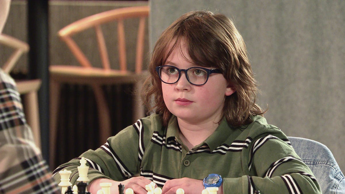 Coronation Street spoilers - Sam Blakeman to hide a secret