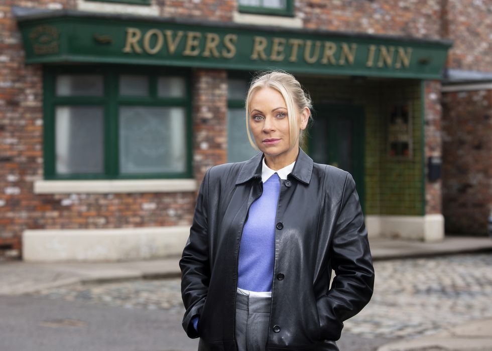 vicky myers as ds lisa swain in coronation street