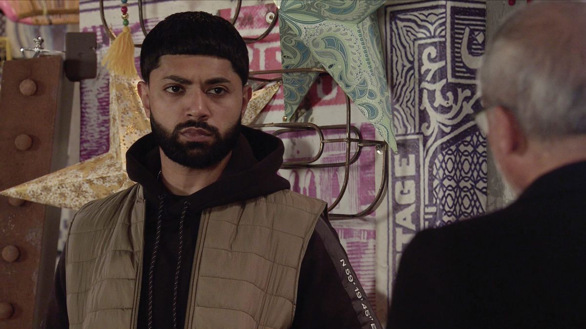 preview for Coronation Street Soap Scoop! Yasmeen faces the police