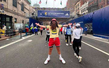 the bearded runner, el corredor disfrazado de forrest gump en el maratón de boston